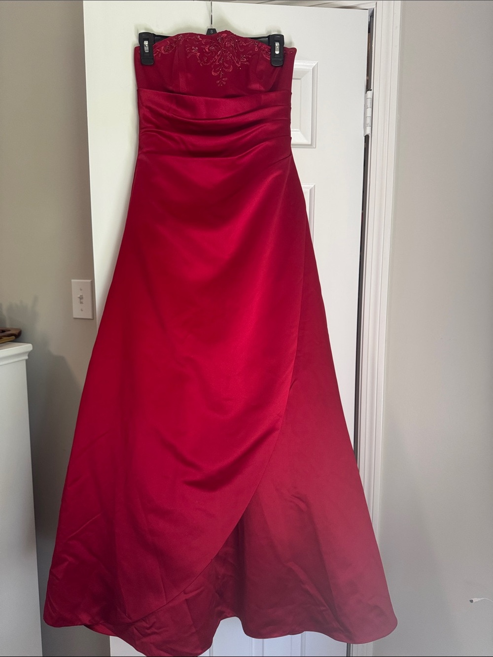 David's Bridal Red strapless Gown size 4 with beaded appliqué stitching